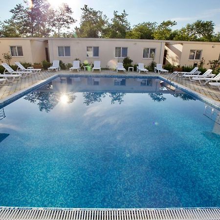 Family Resort Bambora Gudauta Kültér fotó