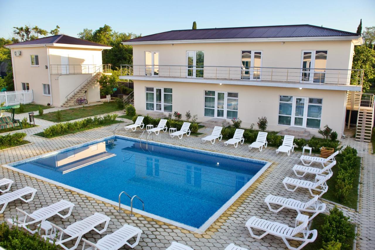 Family Resort Bambora Gudauta Kültér fotó