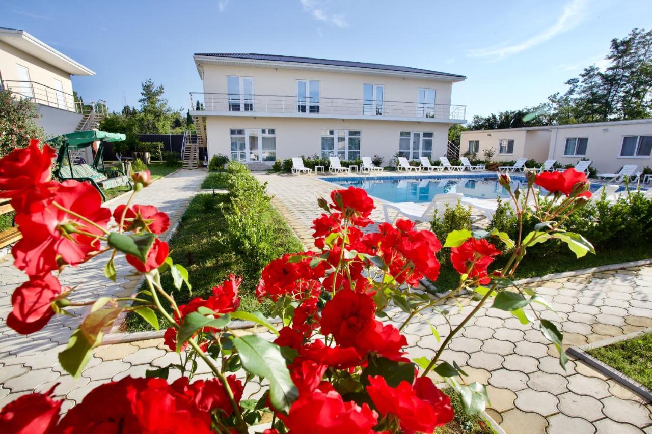 Family Resort Bambora Gudauta Kültér fotó