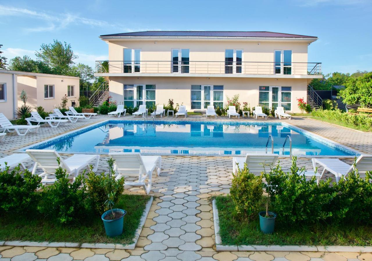 Family Resort Bambora Gudauta Kültér fotó