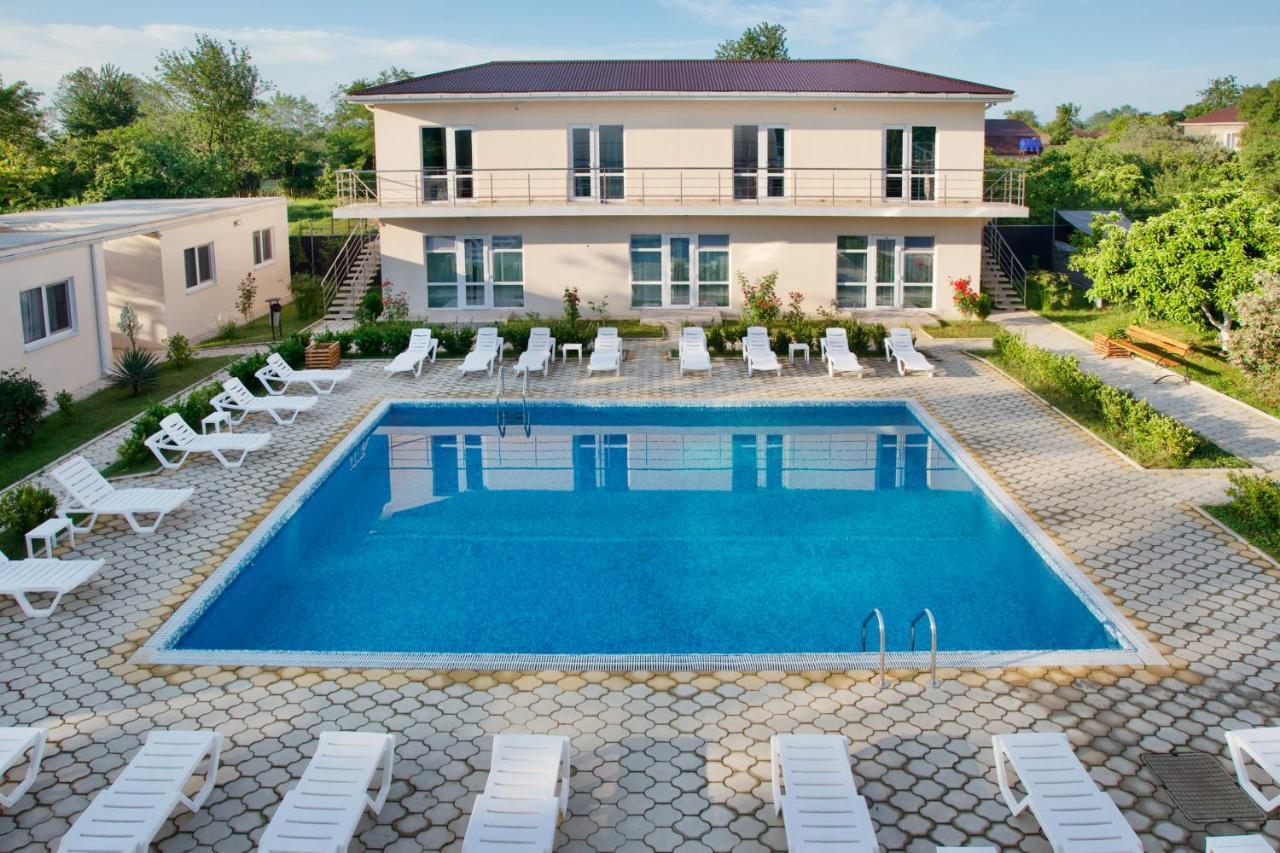 Family Resort Bambora Gudauta Kültér fotó